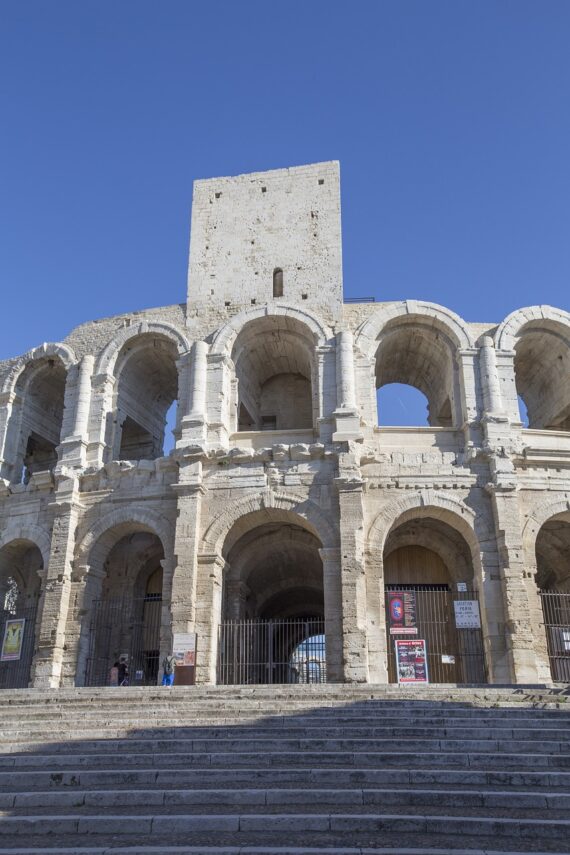 Arles