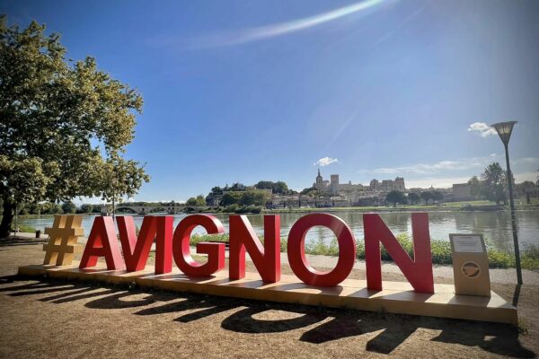 Excursion Marseille Avignon, Palais des Papes Avignon, Guide Avignon, Visite Guidée Avignon, Visiter Avignon